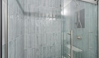 20 Colonial Dr 10, Andover, MA 01810
