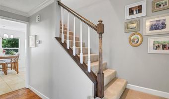 108 Tara Ridge Ct, Ballwin, MO 63021