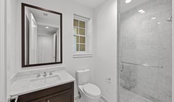 8121 RIVER Rd 423, Bethesda, MD 20817