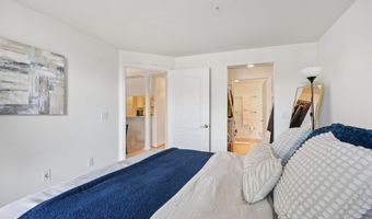 901 N MONROE St 1013, Arlington, VA 22201