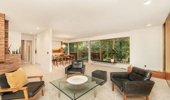 2707 Englave Dr, Ann Arbor, MI 48103