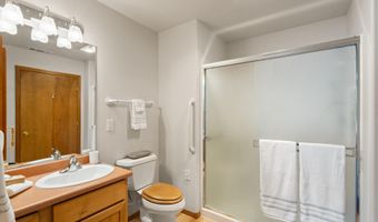 851 Pavilion Pl, Ashland, OR 97520