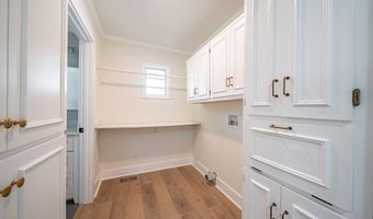 35 DOGWOOD St, West Point, GA 31833