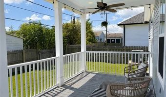133 SEAL Dr, Arabi, LA 70032