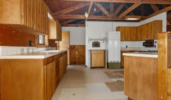 9797 W Rocky Rabbit Rd, Ash Fork, AZ 86320