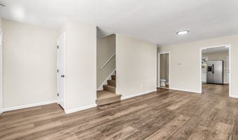 120 Priscilla St, Bridgeport, CT 06610