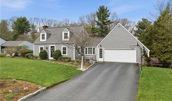 27 Old Meadow Ln, Cumberland, RI 02864