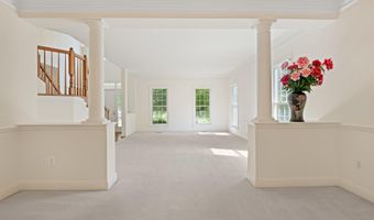 10604 MAPLECREST Ln, Potomac, MD 20854