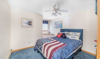 340 W Lakeshore Dr, Alloway, NJ 07422