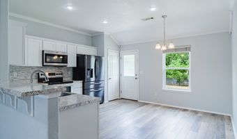 714 Green World St, Bentonville, AR 72712
