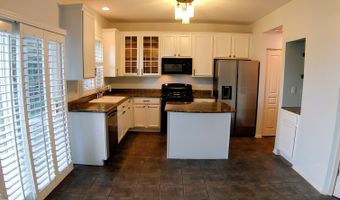 564 Woods Creek Ln, Algonquin, IL 60102