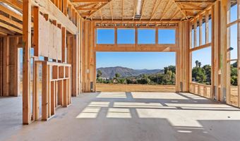 3916 Citrus Dr, Fallbrook, CA 92028