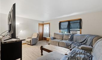 42 Charles Ave, Charlestown, RI 02813
