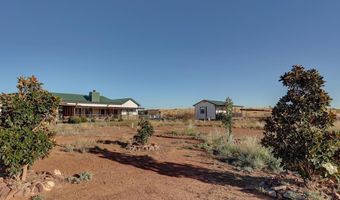 240 Sendero Horse Thief, Alpine, TX 79830