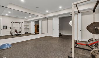 3995 Chapel Hill Ct, Bargersville, IN 46106