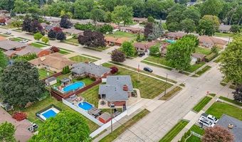 15823 Rose Dr, Allen Park, MI 48101