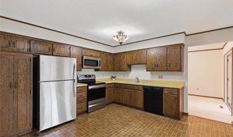 13789 Holyoke Ln, Apple Valley, MN 55124