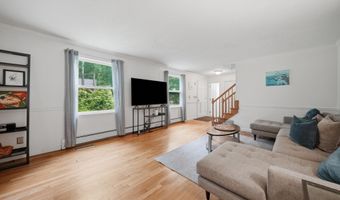 47 Beaver Ln, Bedford, NH 03110