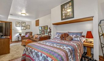 101 Lakeview Park Dr, Angel Fire, NM 87710