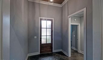 711 Chambord Dr, Brandon, MS 39042