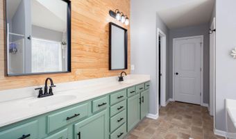 138 Renford Rd, Ball Ground, GA 30107