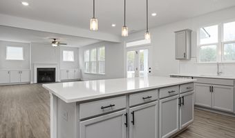 323 Queensferry Ln, Aberdeen, NC 28315