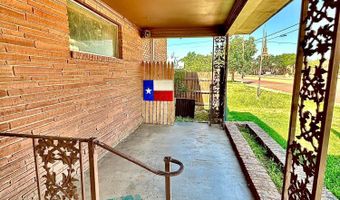 305 W. Broadway Ave, Tulia, TX 79088
