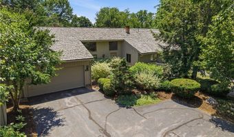 483 Concord Downs Ln, Aurora, OH 44202