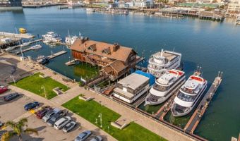 2815 Crusader St, Alameda, CA 94501