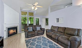 20 Lerwick Ln, Bella Vista, AR 72715