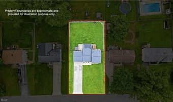 2219 Woodland Trace St, Austintown, OH 44515