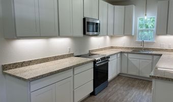 180 Lovers Ln, Alto, TX 75925