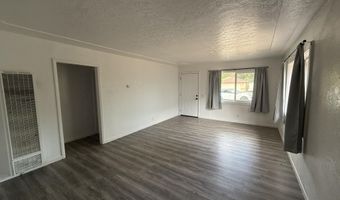 1715 School St, Anderson, CA 96007