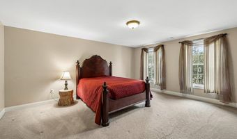 5 Millstone Ter, Bedford, NH 03110