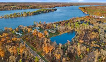 3053 WATERVIEW Dr, Wisconsin Rapids, WI 54494