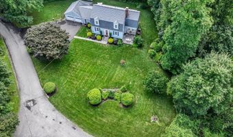 10 N Beech Tree Rd, Brookfield, CT 06804