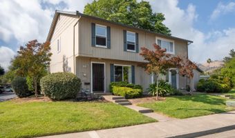5015 Charmian Dr, Santa Rosa, CA 95409