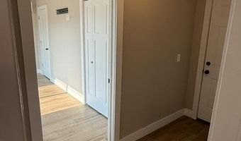 205 E Prospect St, Aurora, MO 65605