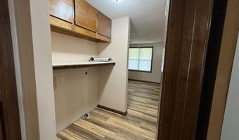 80 Green Ln, Batesville, AR 72501