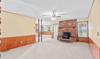 800 E Prairie Ln, Ash Grove, MO 65604
