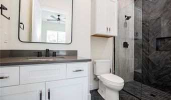 3406 Scoggins Rd, Bentonville, AR 72713