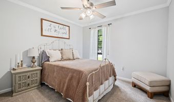 100 HUMMINGBIRD Cir, Alabaster, AL 35007