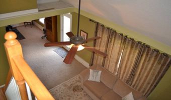 409 E. Elm St, Albion, IL 62806