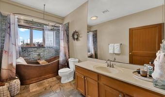 8272 WOODBINE Rd, Airville, PA 17302