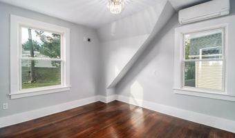 79 W Wooster St, Danbury, CT 06810