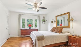 445 Chunns Cove Rd A, Asheville, NC 28805