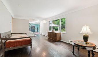 2422 Essex, Ann Arbor, MI 48104