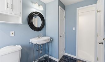 3220 Mary St, Airville, PA 15203