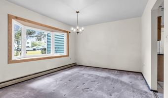 11 Phillips Mills Dr, Middletown, NJ 07748