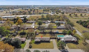 1206 N Meadow Dr, Ardmore, OK 73401